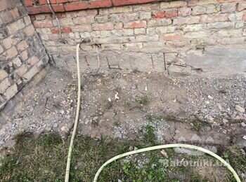 Демонтаж ганку, частина відмостку. На завтра