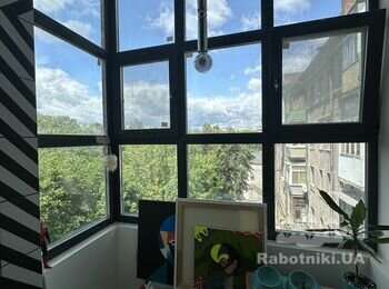 Необхідна мийка вікон з двох сторін