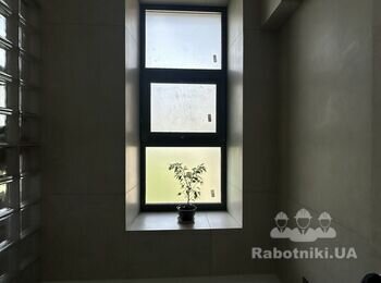 Необхідна мийка вікон з двох сторін