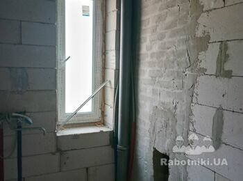 Укладка плитки 30х60см 30м2 в санузле. Вышгород