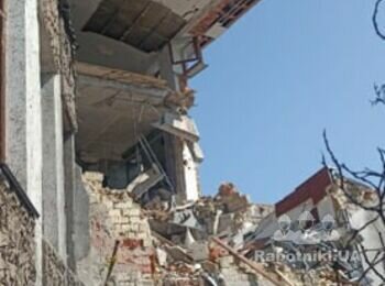 Вивіз будівельного сміття після прильоту дрону