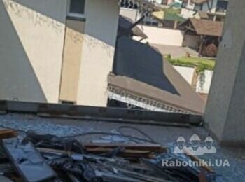 Вивіз будівельного сміття після прильоту дрону