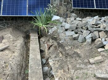 Потрібно укласти опорні стінки з бутта