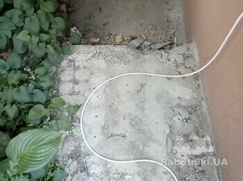 Розбити залишки балок від сходів та стяжка 2квм