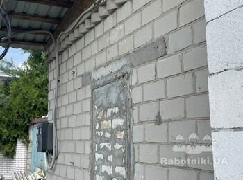 Влаштування фасаду, підшива покрівлі, система водовідведення.