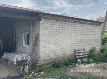Влаштування фасаду, підшива покрівлі, система водовідведення.