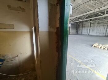 Демонтажні роботи промислової споруди