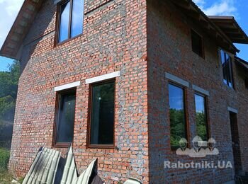 Зовнішня штукатурка новозбудованої хати