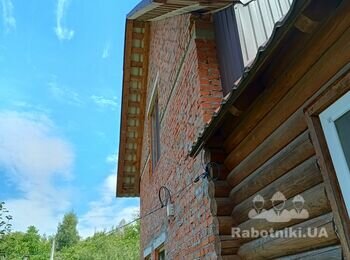 Зовнішня штукатурка новозбудованої хати