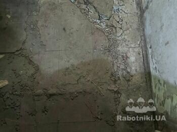 Стяжка і укладання ламінату