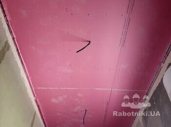Шпаклівка і покраска стелі
