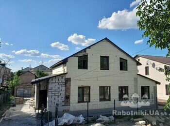 Фасадні роботи м.Боярка двоповерховий будинок