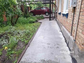 Поклейка сланцю на бетонну основу доріжок