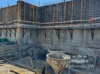 Потрібна бригада бетонників