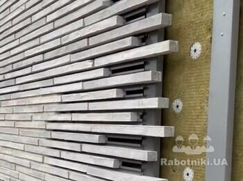 Монтаж вентиляційного фасаду банкетного залу