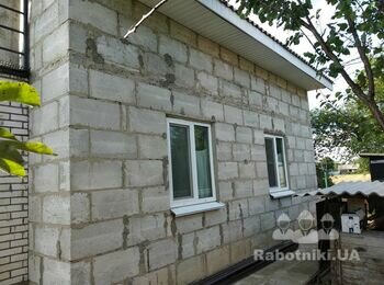 Оштукатурити та пофарбувати фасад будинку (100 кв.м.)