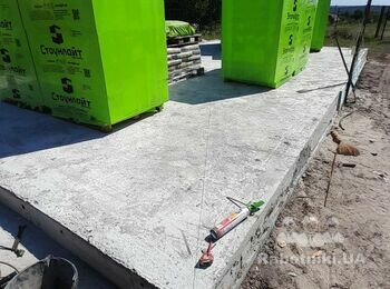 Кладка газоблоку, влаштування армопоясу, покрівлі
