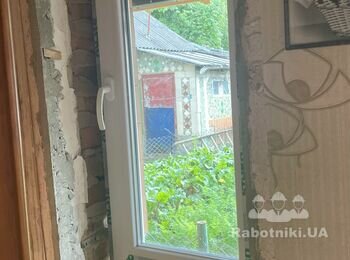 Штукатурка стіни та укосів