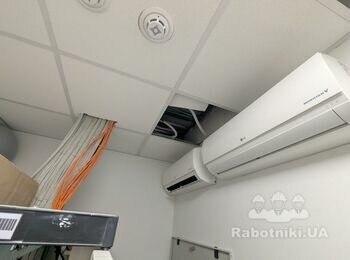 Електромонтажні роботи: заміна лічильників, монтаж витої пари