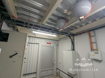 Електромонтажні роботи: заміна лічильників, монтаж витої пари