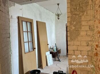 Поклейка гипсокартона на стены на гипс