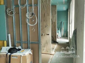 Беспечанка на г. к. потолки 65м2. Покраска.