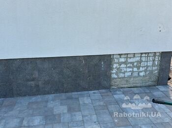 Положить плитку на уличные ступеньки 15 кв.м