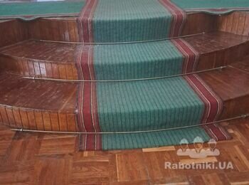 Збільшення амвону в церкві