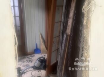 Установити 2 дверей між кімнатних
