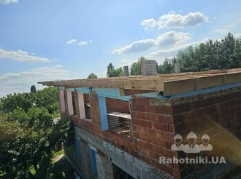 Дах в приватному будинку