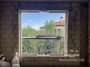 Підсилювання перетинок металевим кутником