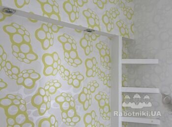 Зняти шпалери і пофарбувати стіни
