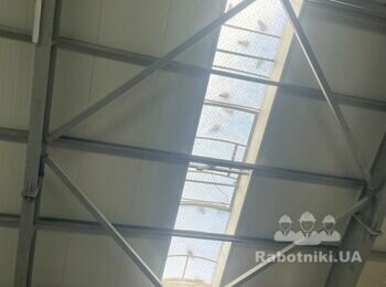 Шукаємо альпіністів.Електромонтажні роботи