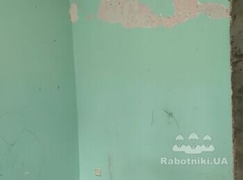 Подготовить стены и потолок под покраску (штукартуркашпаклевка)