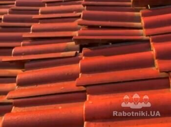 Перекласти/замінити цементно-піщану черепицю на даху будинку