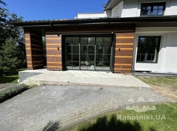 Монтаж террасной доски из Термоясеня в г.Ирпень 92 кв.м