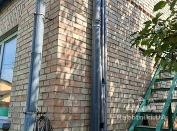 Влаштувати зовнішній короб з утепленням