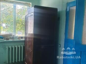 Штукатурні роботи в кімнатах будинку