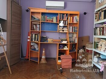 Малярні роботи та монтаж лінолеуму