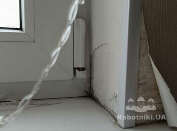 Вирівняти відкоси зсередини 1 вікно, відштукатурити-пофарбувати