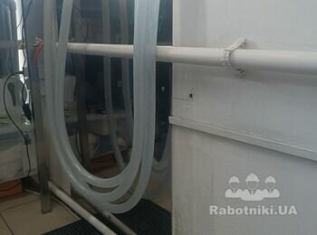 Покраска стен в торговом помещении