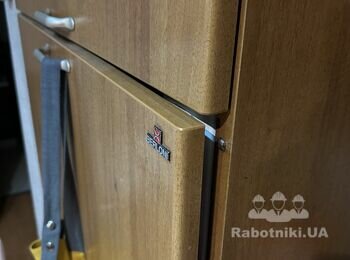 Ремонт дверей кухонної шафи