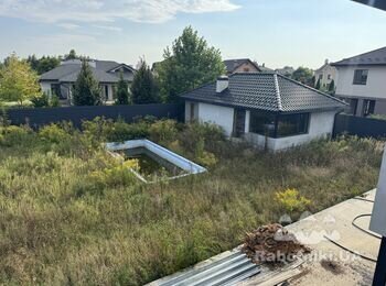 Прибирання території, будинку. Вивіз сміття