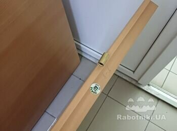 Ремонт та встановлення внутрішніх дверей та дерев'яних вікон
