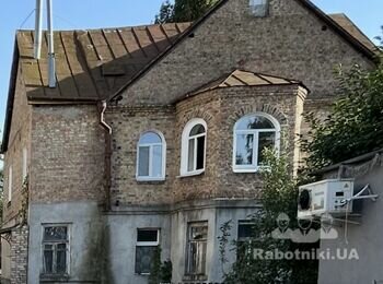 Реконструкція двоповерхового житлового будинку