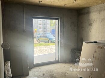 Ремонт в приміщенні біля забудовника