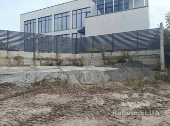Укладка бруківки на вулиці біля дому для парковки авто - 200 кв.м.