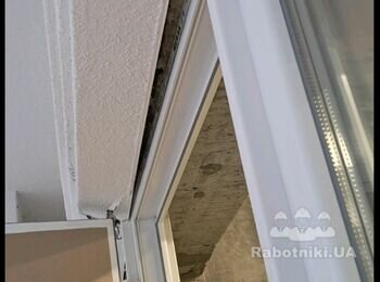Поставить на место раму окна после ударной волны