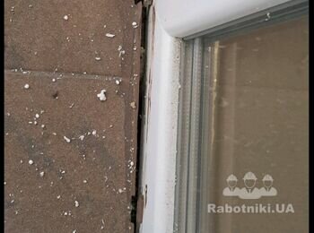 Поставить на место раму окна после ударной волны