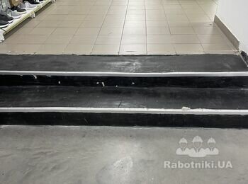 Положить плитку